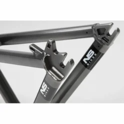 Ns-bikes NS Bikes Decade V2 Frame (2022) 15 Ns-bikes NS Bikes Decade V2 Frame (2022) -Sykkel Kompo NS Bikes Decade V2 Frame 2021 Hard Tail Mountain Bike Frames Dark Chrome 2020 NSP 3982 1