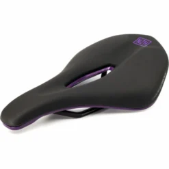 Nukeproof Horizon Enduro Saddle -Sykkel Kompo Nukeproof Horizon Enduro Saddle Black Purple 02