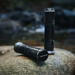 Nukeproof Horizon Race Håndtag -Sykkel Kompo Nukeproof Horizon Race Grip Bar Grips Black Black 1