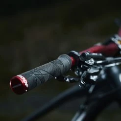Nukeproof Horizon Race Håndtag -Sykkel Kompo Nukeproof Horizon Race Grip Bar Grips Black Red 0