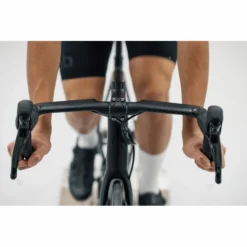Prime Primavera Aero Carbon Handlebar -Sykkel Kompo Prime Primavera Aero Carbon Handlebar Aero Bars Black PPACH38B 1