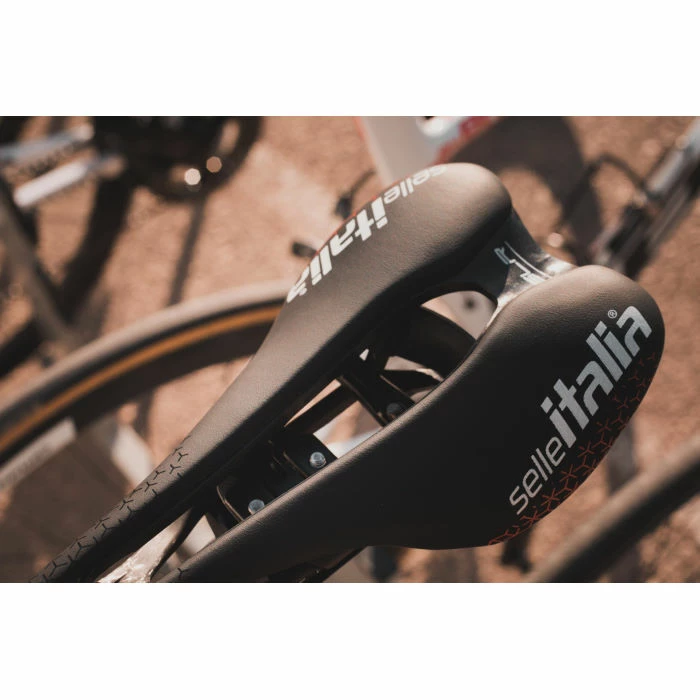 Selle Italia SLR Boost Pro Team Kit Carbonio Superflow Saddle 5 Selle Italia SLR Boost Pro Team Kit Carbonio Superflow Saddle - Billede 3